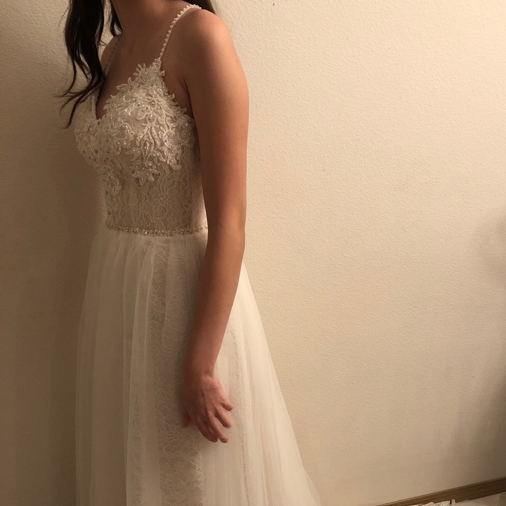 Gorgeous Sparkly Wedding Dress (Open to Offers)
